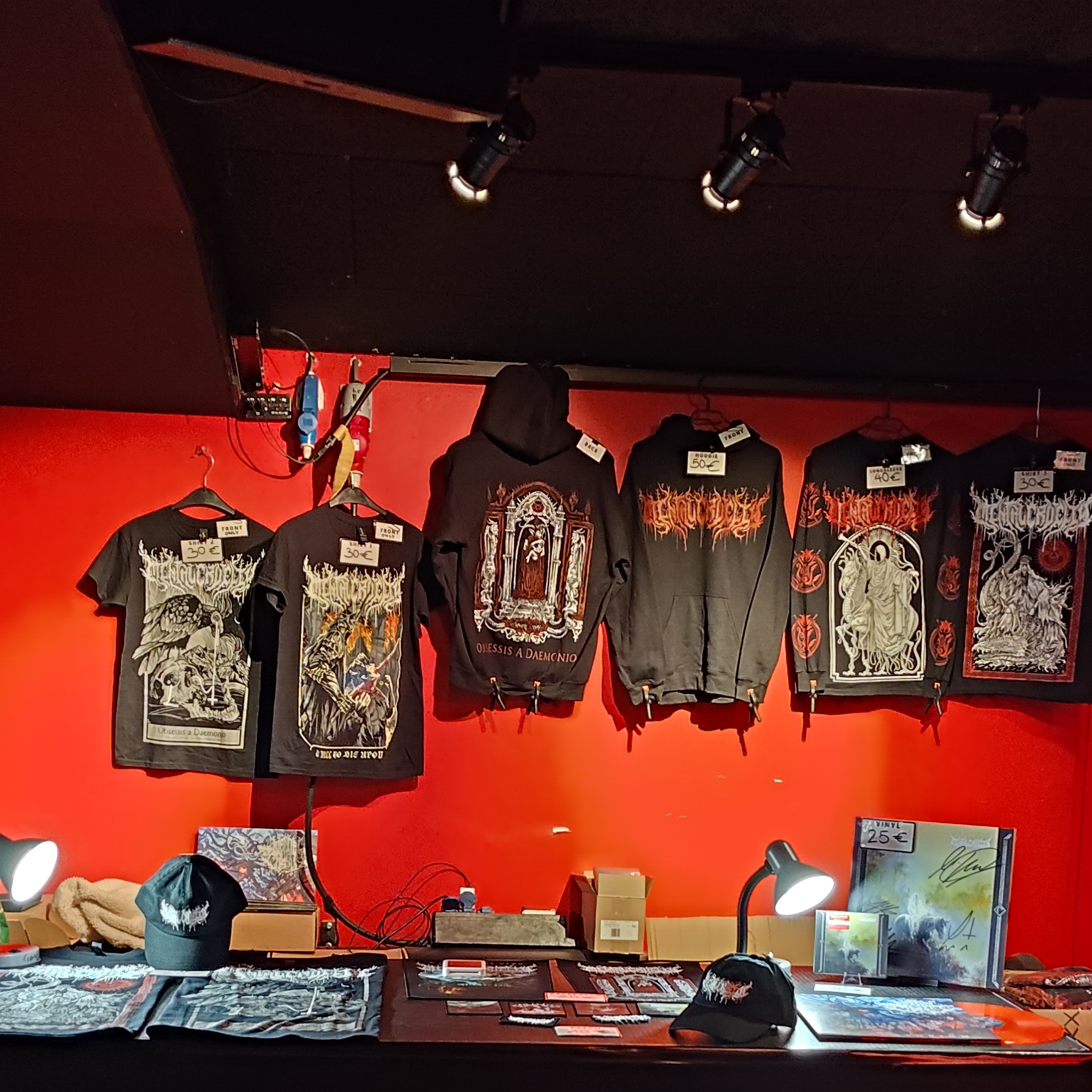 merch